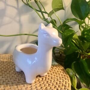 NEW Cute White Ceramic Llama Planter